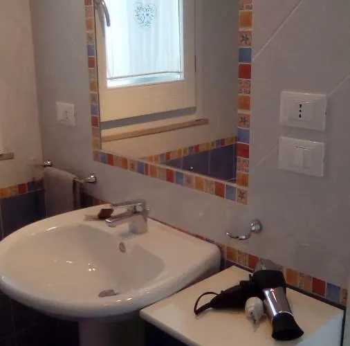 Il Corallo アパート マレッティモ